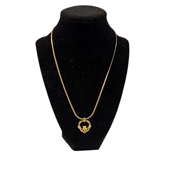 Avon Jewelry - Avon Claddagh Goldtone Necklace NIB 1992 vintage
